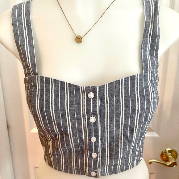 Forever 21 Women’s SZ M Top Bundle of 2 - Picture 5 of 16